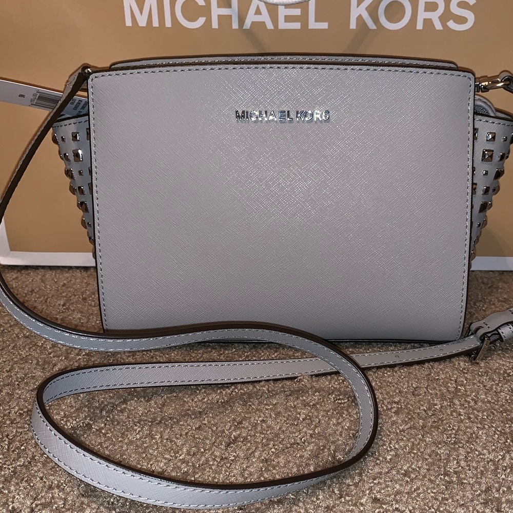 Michael Kors Selma Stud Ash Grey Crossbody +Wallet - Picture 3 of 8